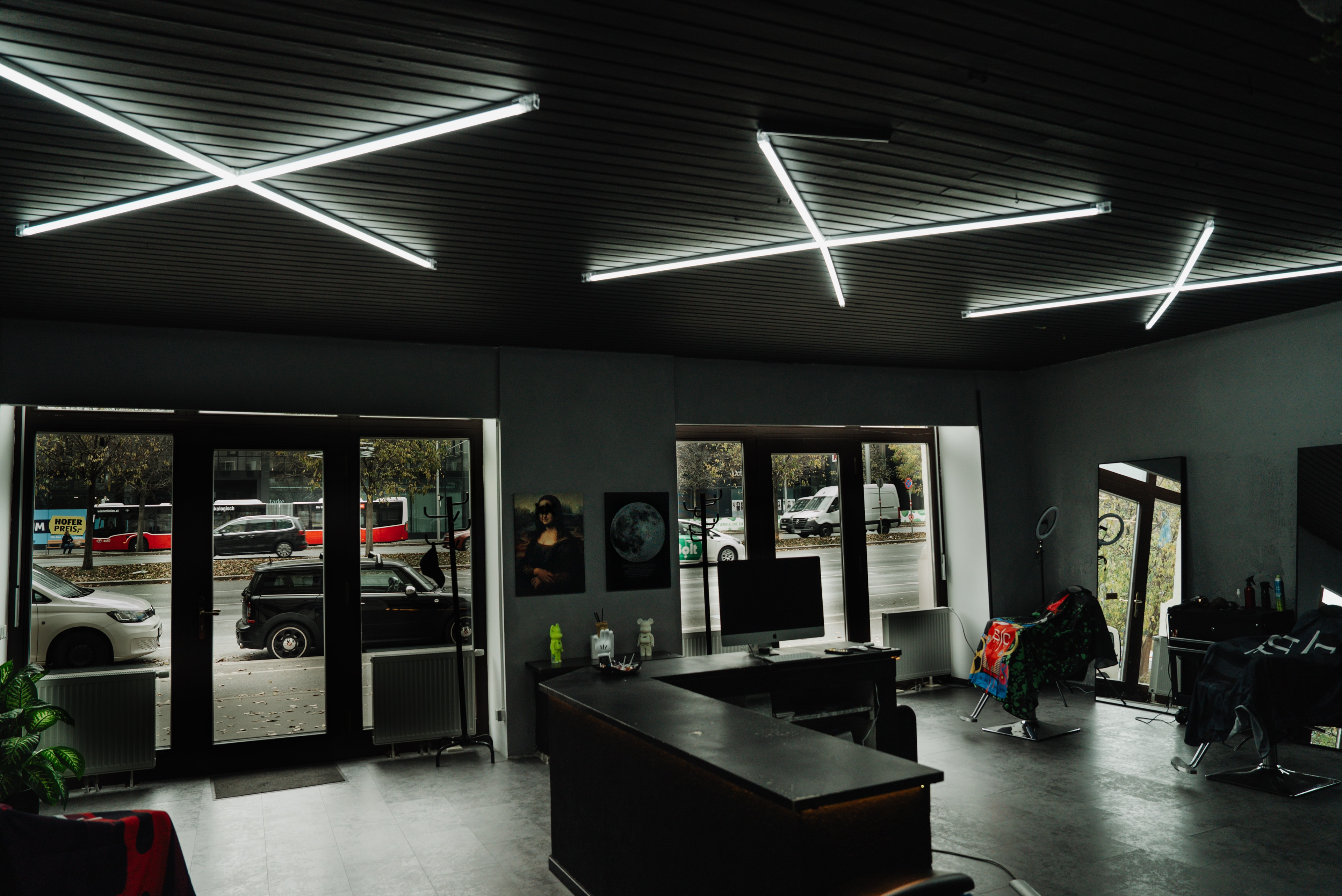 Hintergrund ALKOS Barbershop